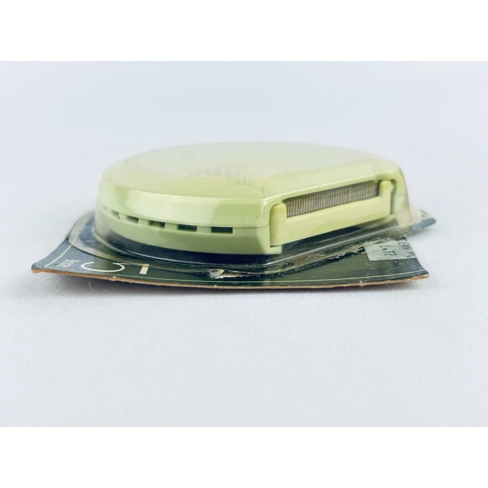 Vintage Green Flicker razor 5‎ blades Made in Virginia USA - Broken Seal